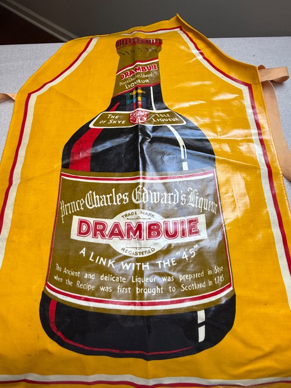 Vintage Pier One Drambuie Plastic Bar Apron New With Tags NWT - Picture 6 of 9